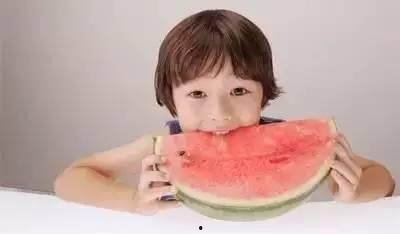 万鹏吃瓜,揭秘娱乐圈幕后故事